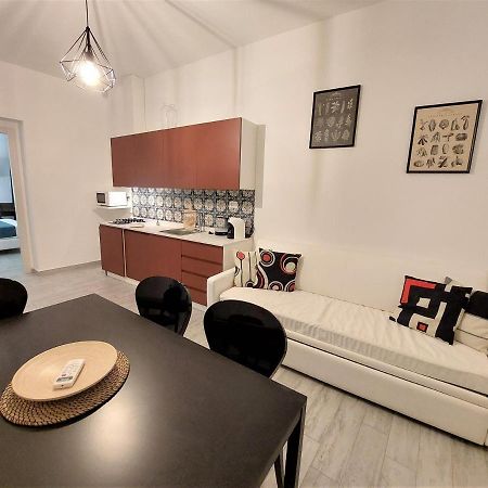 Leone Apartments ปาแลร์โม ภายนอก รูปภาพ